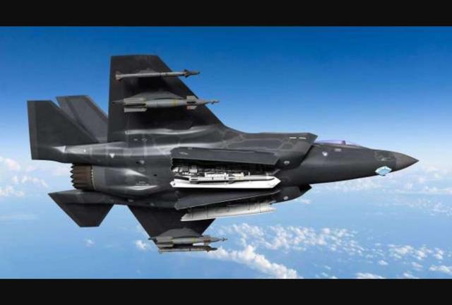 美国最强战机爆出丑闻：超过音速会空中解体？俄军：就是个笑话