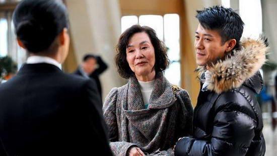 婆婆不照顾儿媳坐月子，儿子怒怼：“你搬走吧，我的媳妇我来疼”