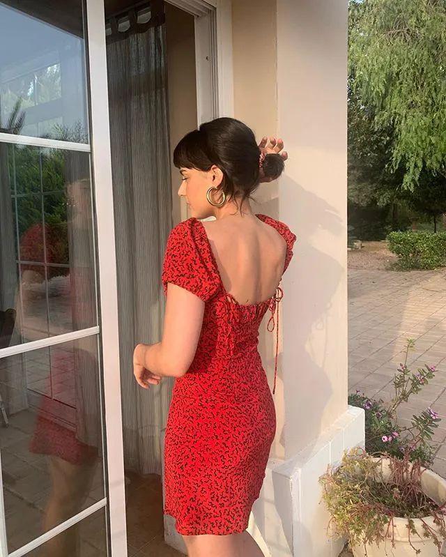 『夏日』穿着印花裙～我和夏日有个约会