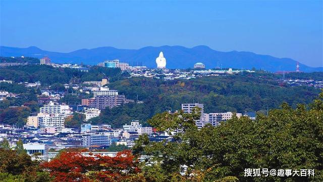 日本仙台的"观音像",高100米,可每到夜晚却让人感到"不适"!