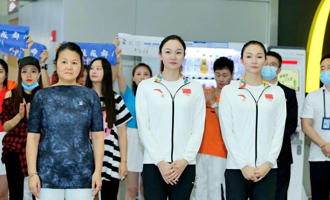 为短视频在各大新闻媒体平台进行播放唤起大家对成都及大运会的向往