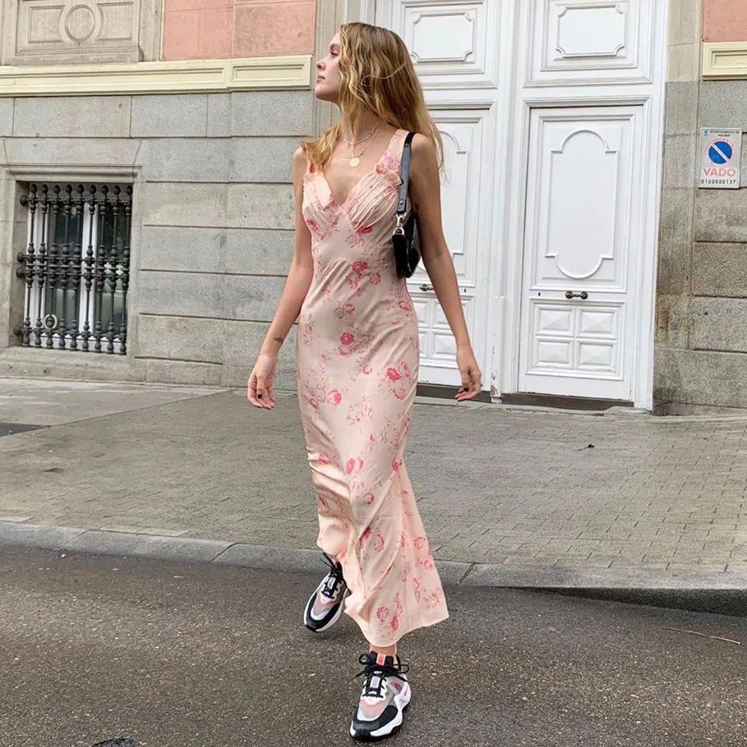 『夏日』穿着印花裙～我和夏日有个约会