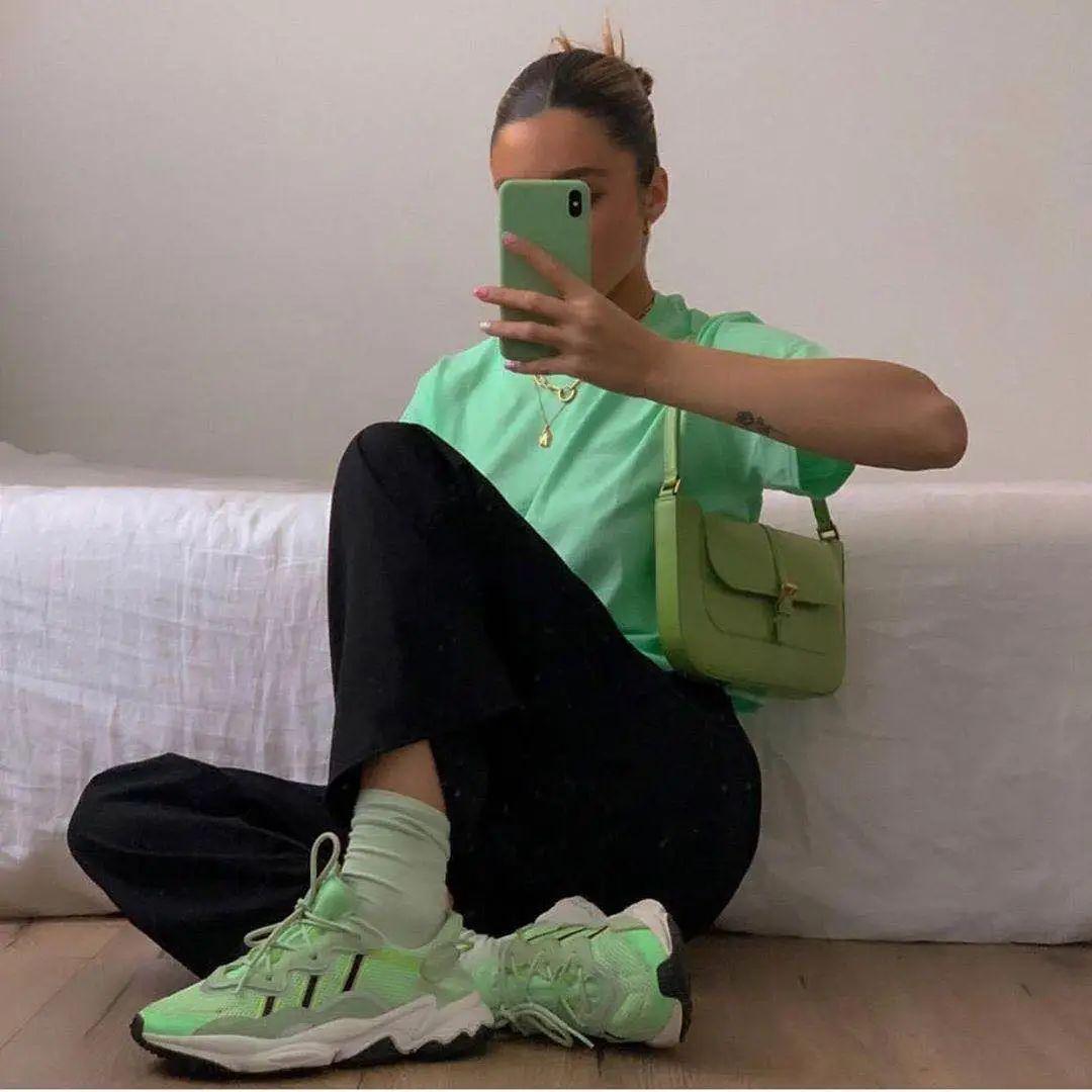 kendalljennie,kendalljennie图片 腋下包=时髦精新宠!跟着kendall,jennie买包不会错!