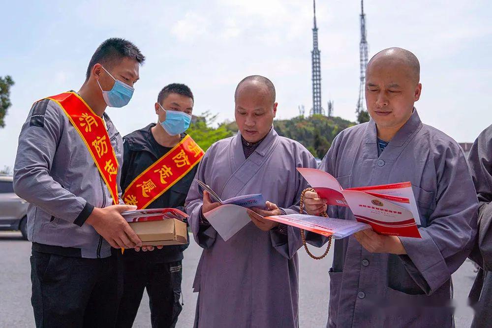 南岳人口暴增_南岳衡山图片(2)