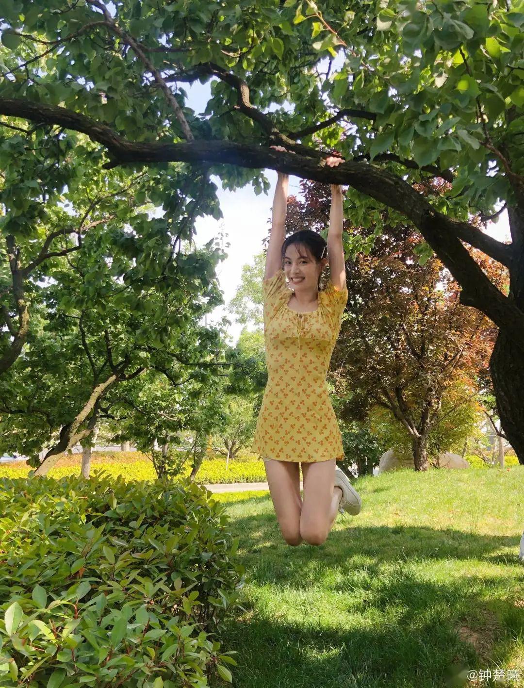 『夏日』穿着印花裙～我和夏日有个约会