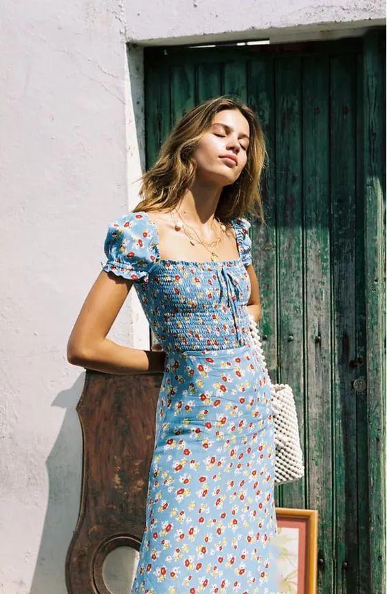 『夏日』穿着印花裙～我和夏日有个约会