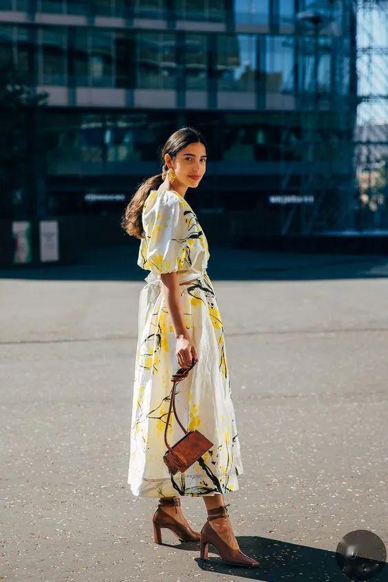 『夏日』穿着印花裙～我和夏日有个约会