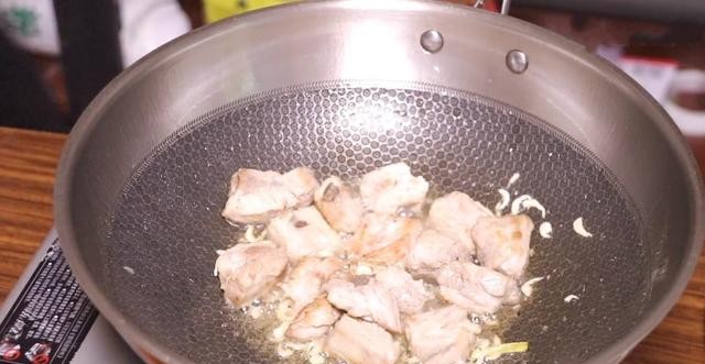 排骨汤的做法最正宗的 c264a7809a0b48bcbd82aa5c6b2f3767.jpeg