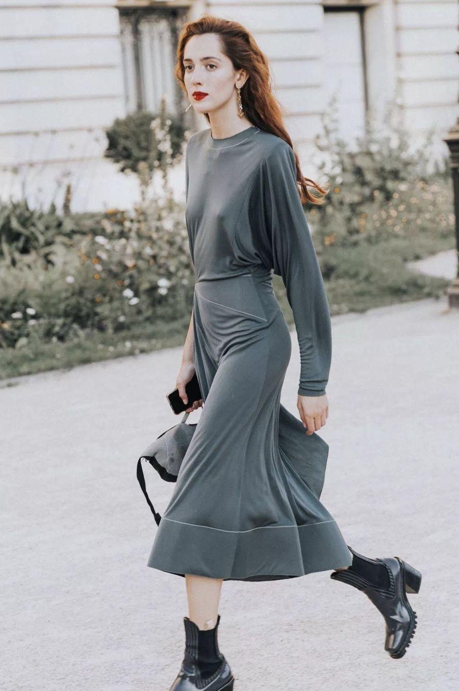 带着:带着优雅、高级、气质、简约的气息!2020年灰色