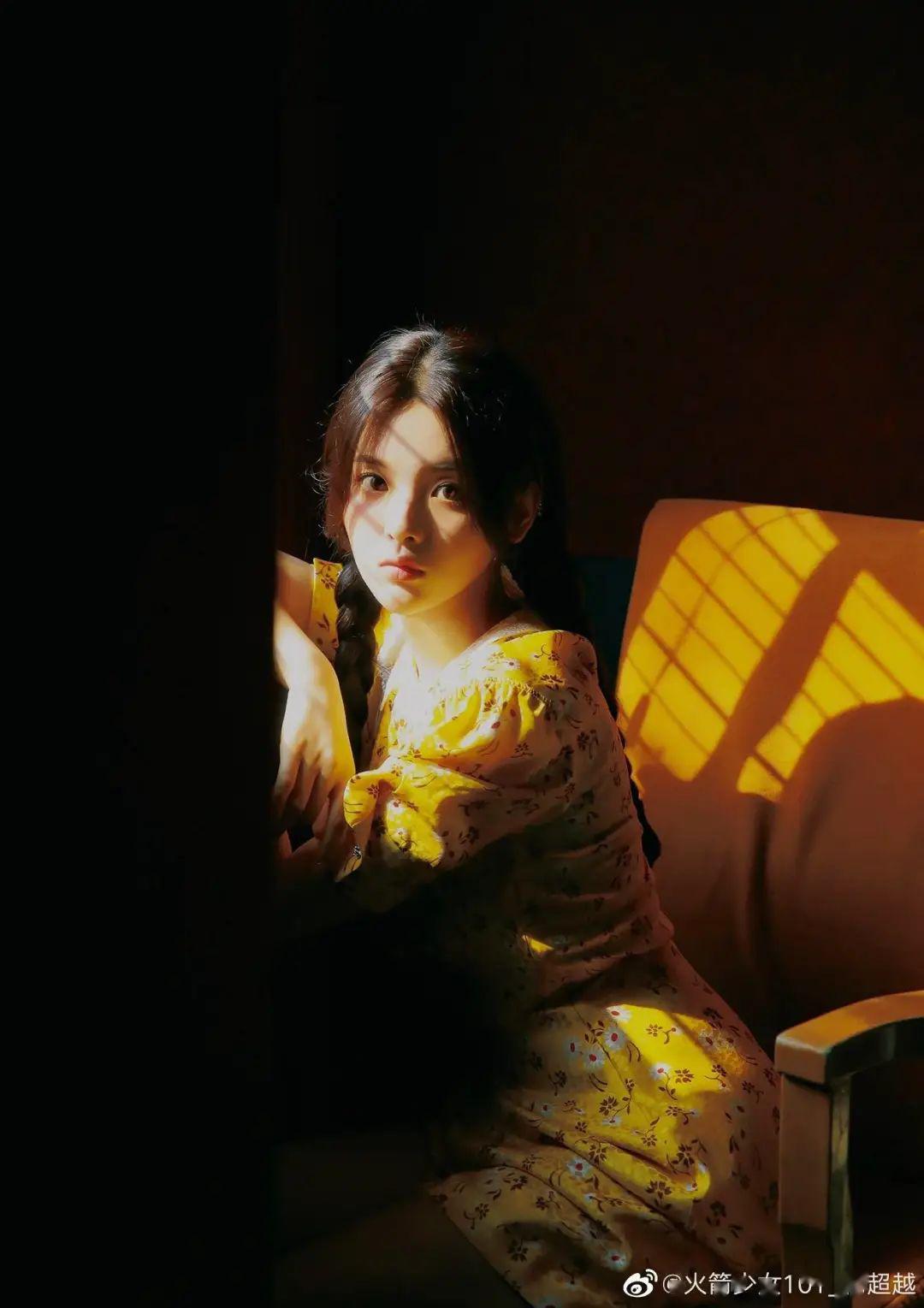 『夏日』穿着印花裙～我和夏日有个约会