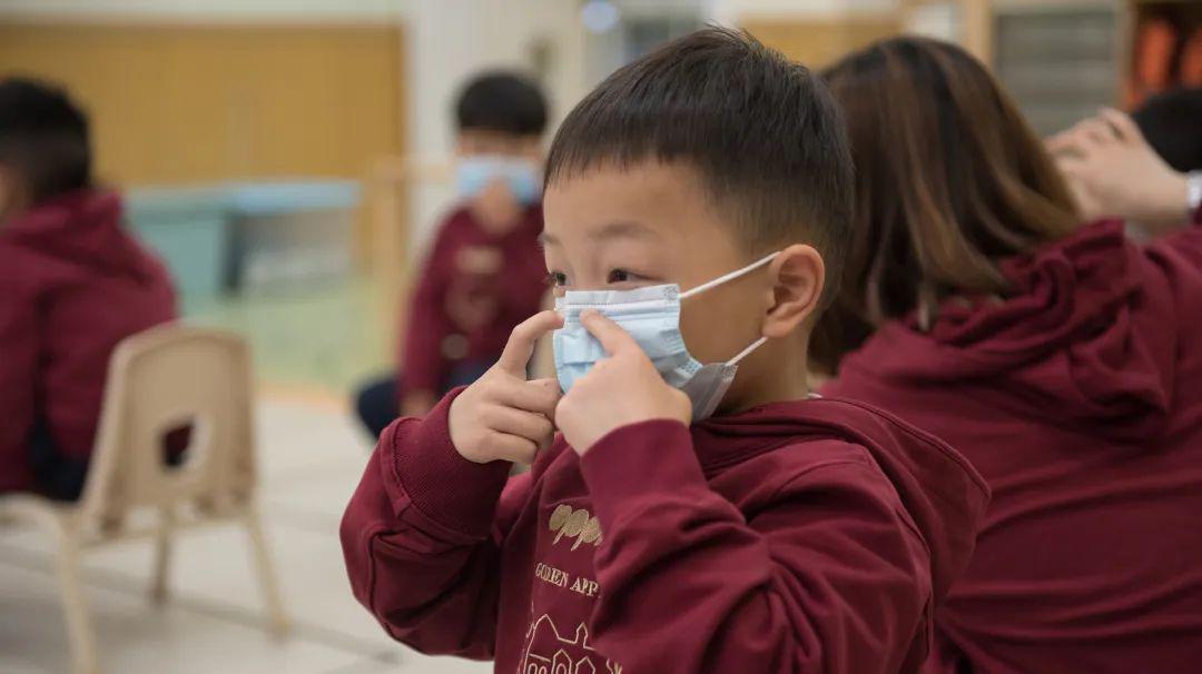 错戴病人口罩_病人戴口罩图片(2)
