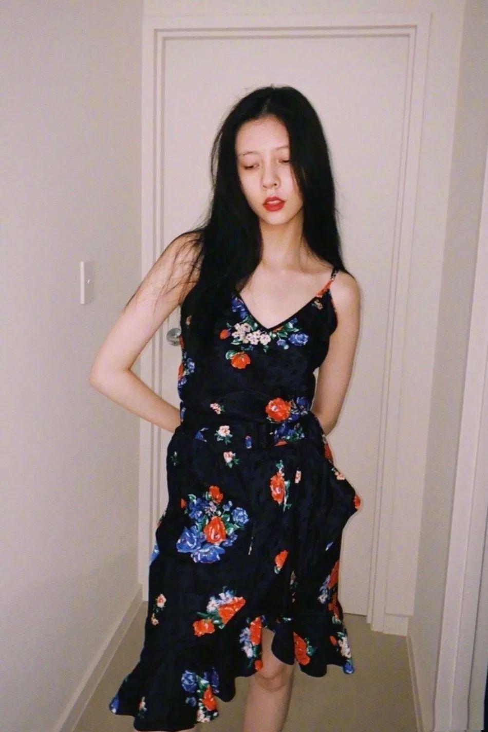 『夏日』穿着印花裙～我和夏日有个约会