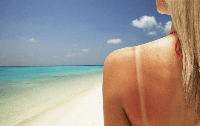 「紫外线」轻薄透气,360°防晒,整个夏天晒不黑~自带帽子和口罩的防晒衣