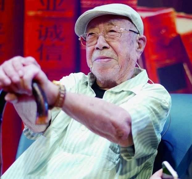 93岁还在拍电影，95岁睡眠中离世，“胡汉三”刘江再也不会回来了_老电影