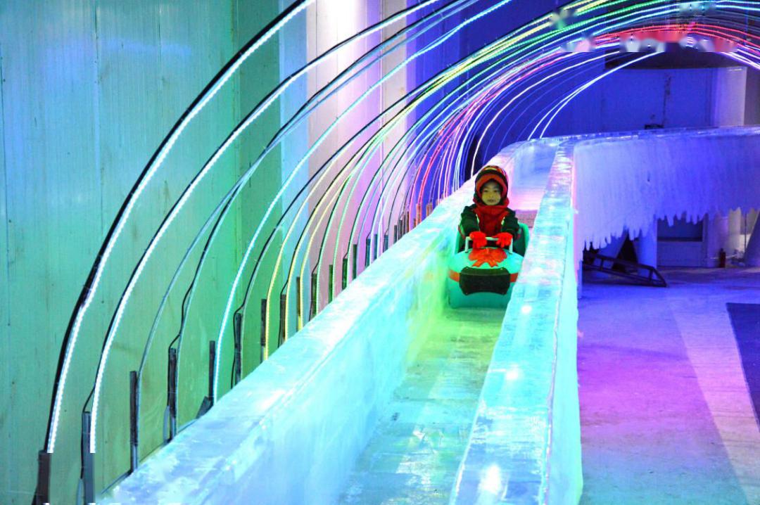 这个五一石林冰雪海洋世界给你宠爱chao值福利套餐带你畅玩一夏