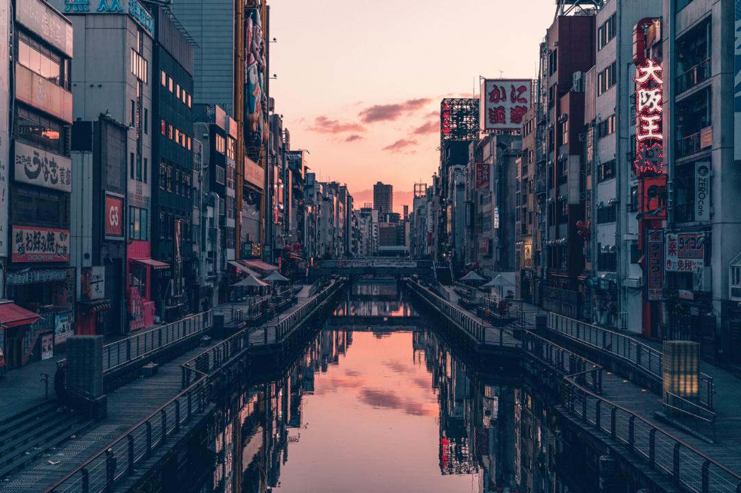 【天游在线娱乐】这24张绝美的街景图片,是一位日本摄影师心中真正的