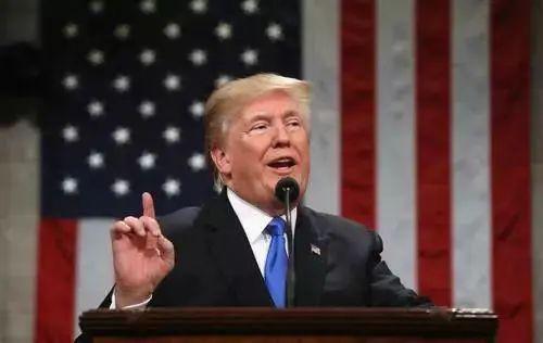 特朗普重提贸易战，人民币下跌超500个基点