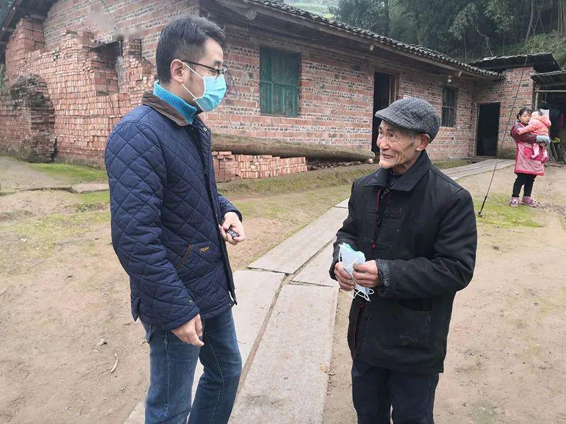 我院派驻垫江县太安村扶贫"驻村第一书记 "