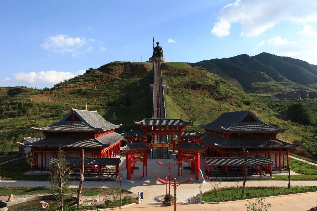 昭通附近旅游景点大全[昭通附近的旅游景点有哪些地方]