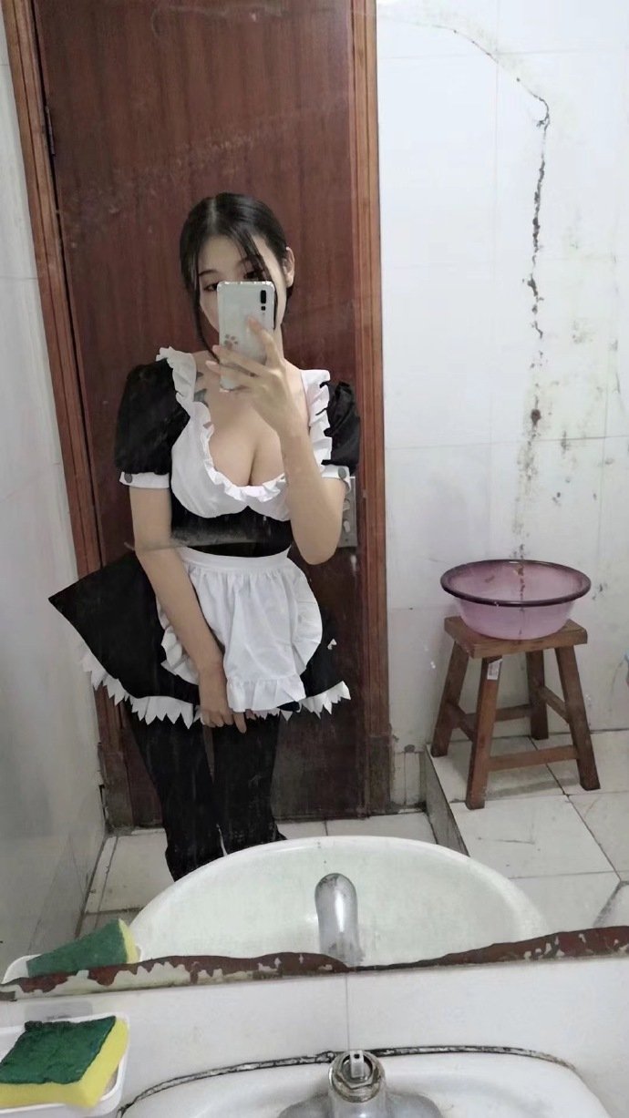 女仆装是什么意思 d6d5dd6c754449f08011e60ef868a22a.jpeg