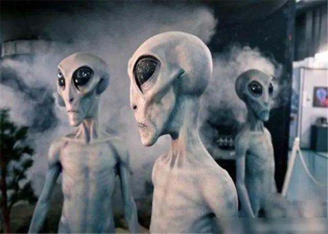 捕获最新"ufo"画面,外星人真的存在么吗?这或许是史前文明!