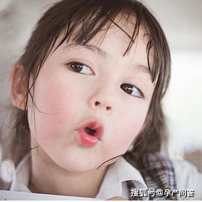 「习惯」正在让宝宝变丑!赶紧住手，孩子会感谢你！生活中看似正常习惯