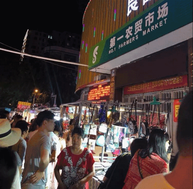 从街头吃到巷尾,三亚这些美食街治愈你的假期生活!