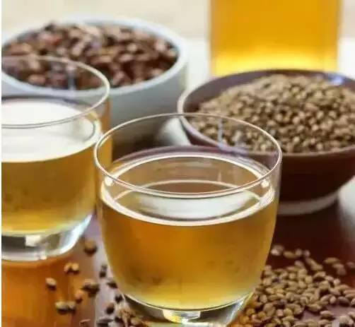 『发出的』宝宝发出的积食信号你能看懂多少？过度喂养危害大