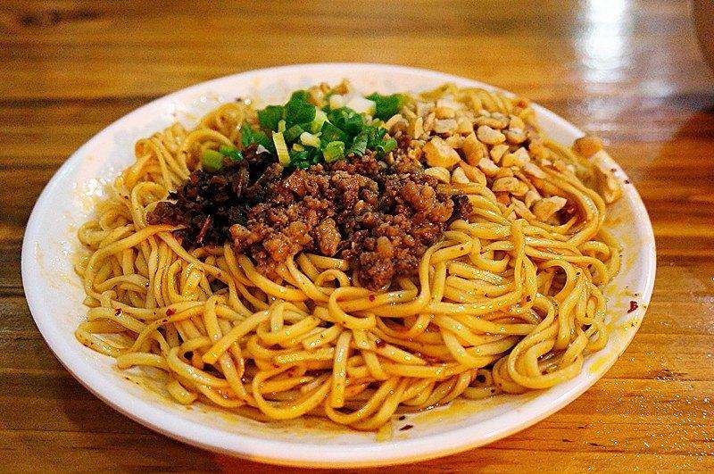 原创龙哥说菜:今天给大家分享一下四川的小吃