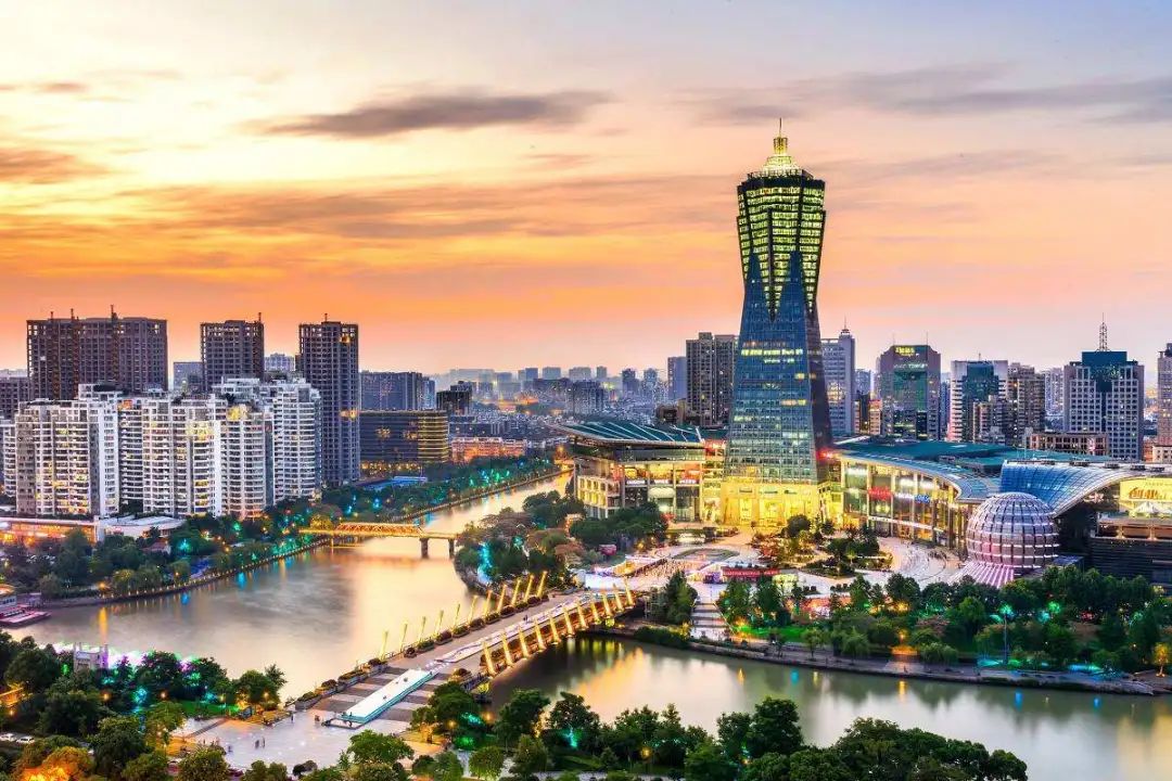 杭州城市gdp2020_2020杭州西湖图片真实