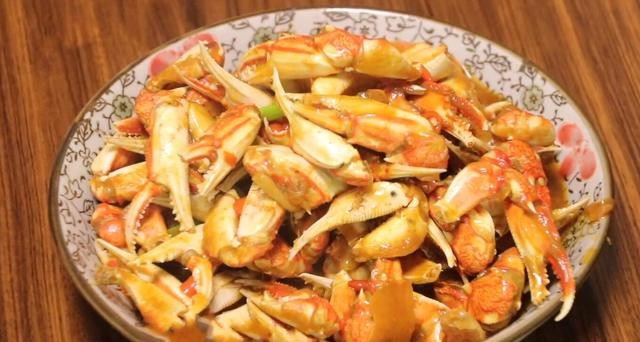 香辣蟹的做法详细版 68cedff2902e4b53a2137c6a0c144d79.jpeg