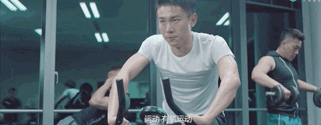 【生死】她的朋友圈让无数人泪奔：这世上除了生死，都是小事35岁二胎妈妈查出胃癌晚期