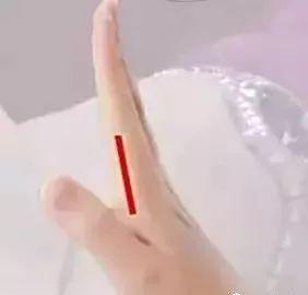 『发出的』宝宝发出的积食信号你能看懂多少?过度喂养危害大