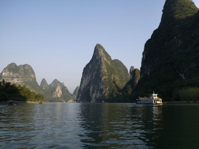 桂林漓江风景名胜区是世界上规模最大,风景最美的岩溶