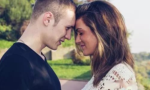 咋样做夫妻 be1b02ff924d490c982348be4ac23f5a.jpeg