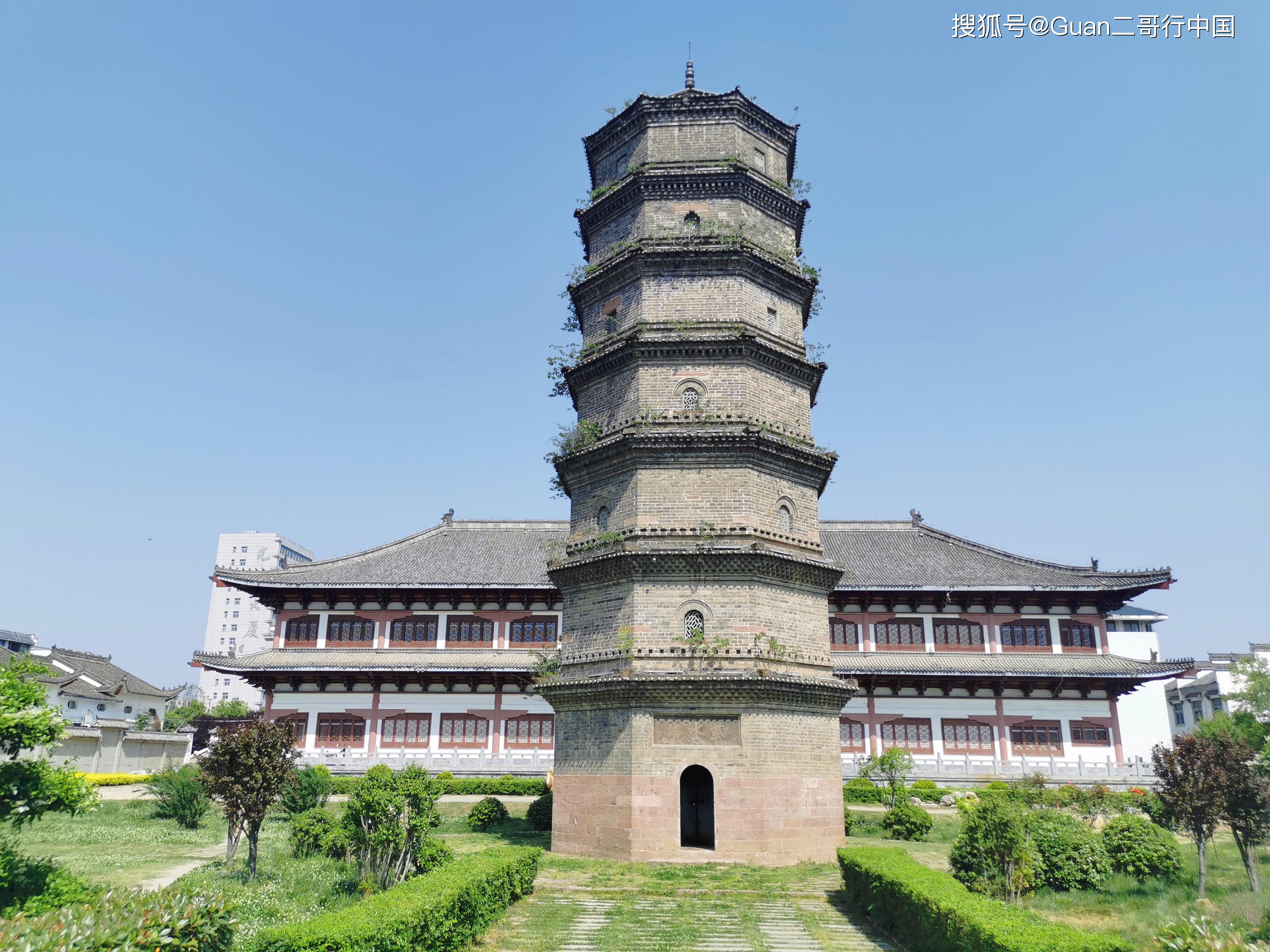 紫水塔建于明末,康熙三年完工,光山县的重要标志