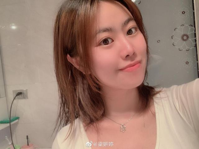 智慧与美貌:双冠王象棋一枝花 如今兼职做主播_梁妍婷