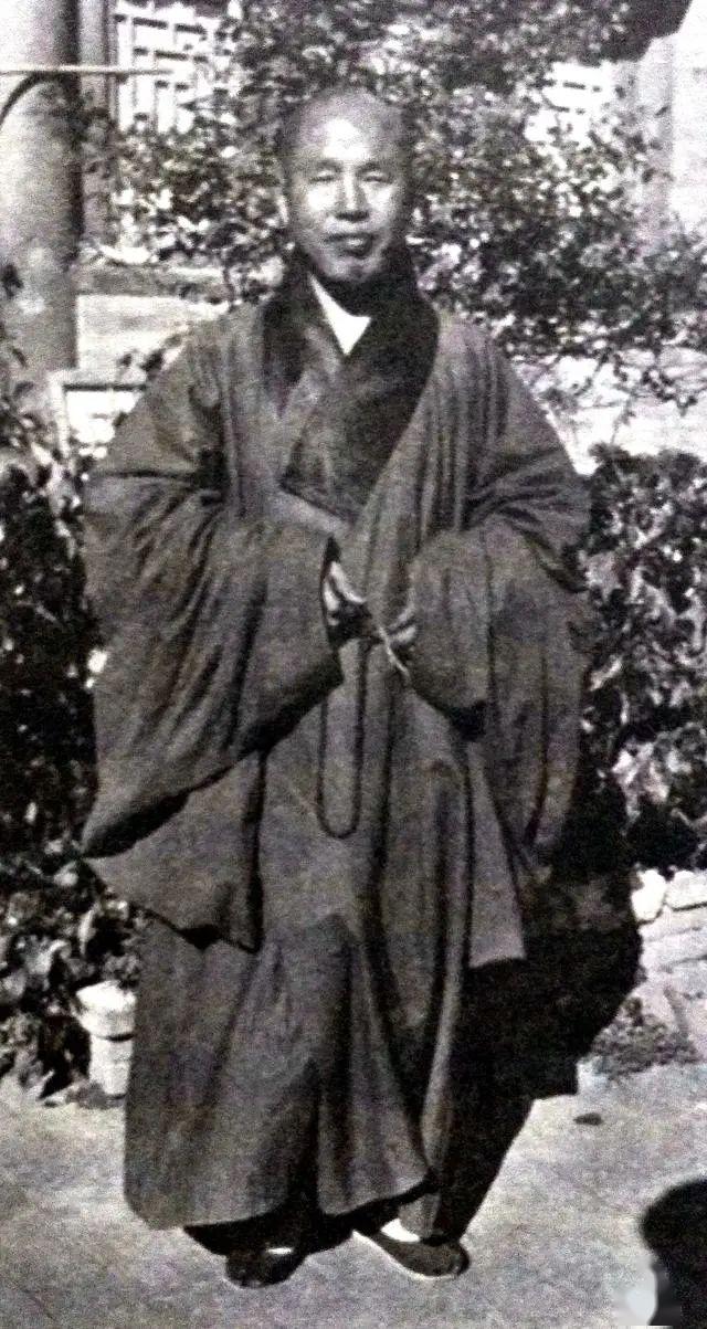 (1871-1945)辛镇村人,是北京皇家第一寺院潭柘寺十九代方丈