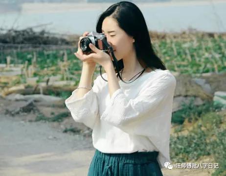 贤惠持家有方 让家庭和睦安宁的女命八字特征_女人