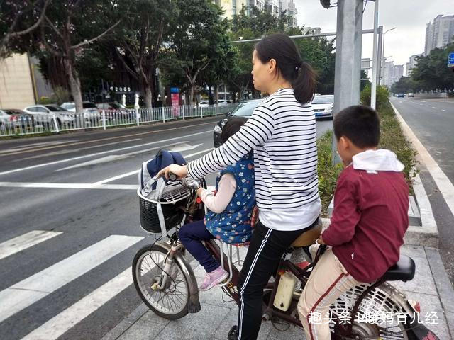 『佟丽娅』妹妹美若天仙,姐姐却相貌平平有一种“偏心式遗传”叫佟丽娅家