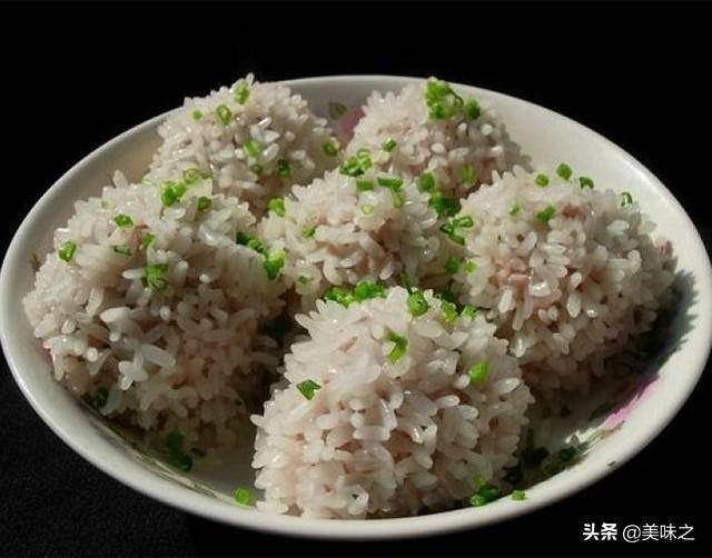 糯米丸子怎么做好吃不腻 72d81a6112504ef19dfdb864eb948e18.jpeg