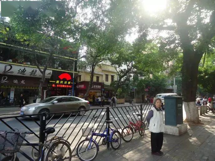 便宜小吃一条街在哪 8e591ee1aeb146e4accad7ece554844a.jpeg