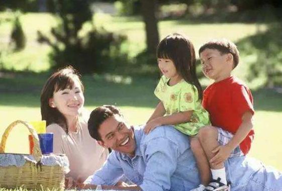 如何让孩子不玩手机上瘾 bd8f5a2869f84c87b0369440ff7f11aa.jpeg