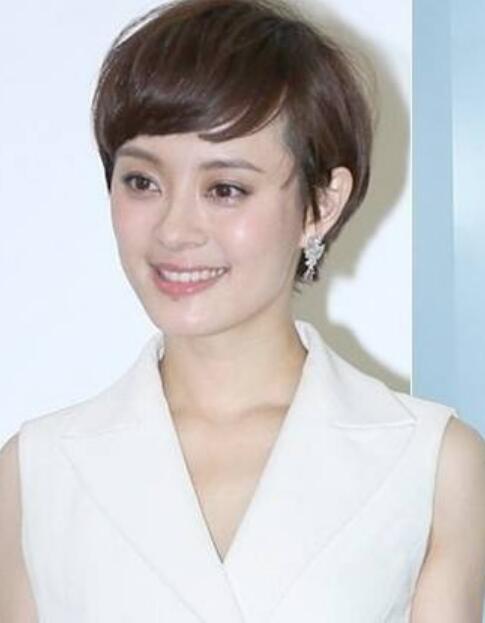 所以你们理解孙俪为什么几十年如一日地保持着同一个发型了吧?