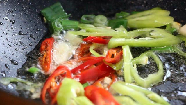 炒什么菜比较好吃窍门 021d773ee2e643639655d22abe3eaf01.jpeg