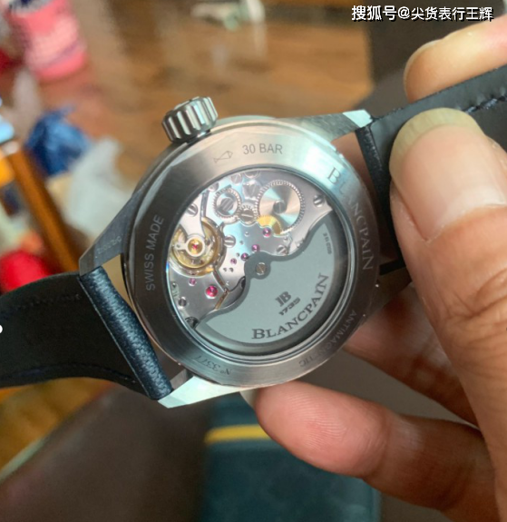 原标题：明明不支持大开销，老婆“硬要”帮我拿下宝珀蓝盘五十噚