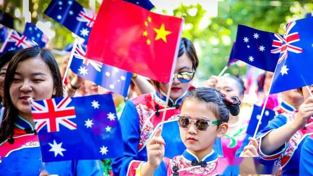 最新数据！澳洲华人移民数量冲到第二！原来澳洲三分之一都是移民_人数