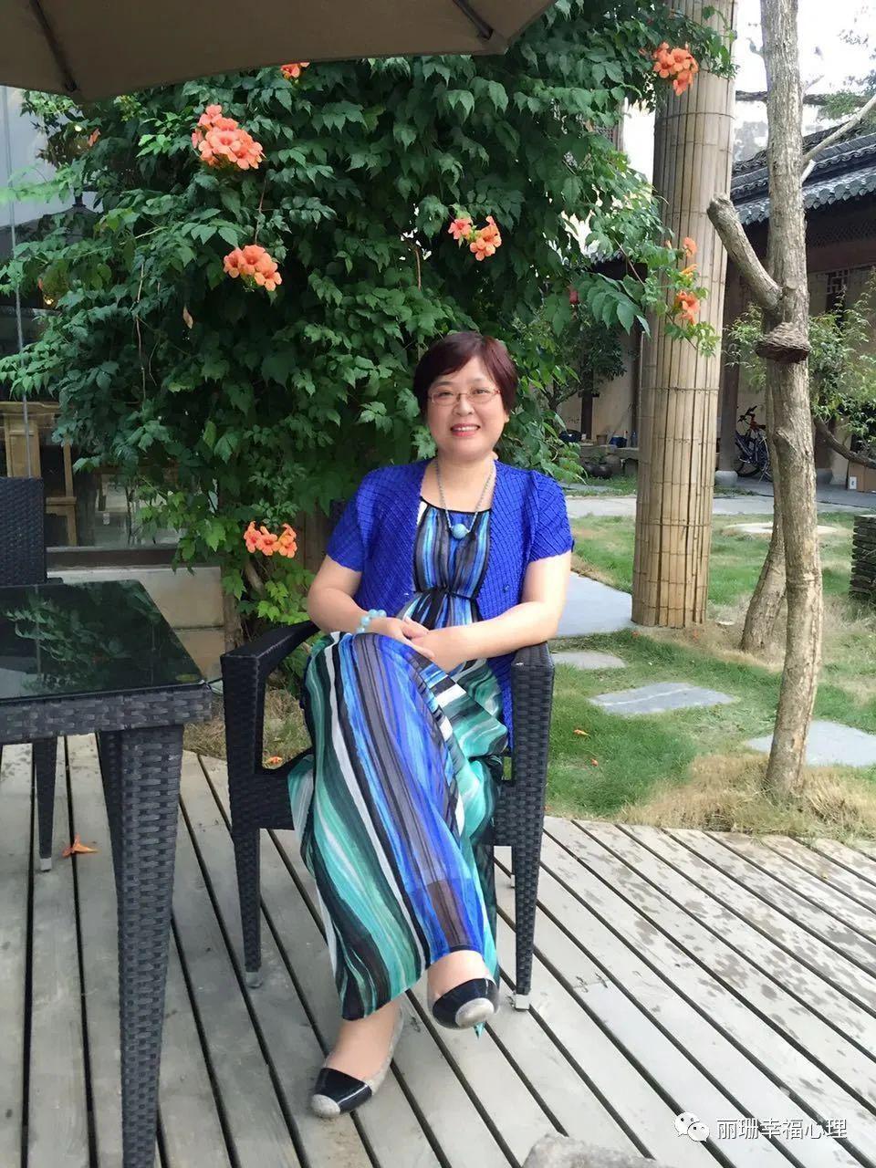 亲子丨母亲自顾自焦虑女儿暗自规划人生