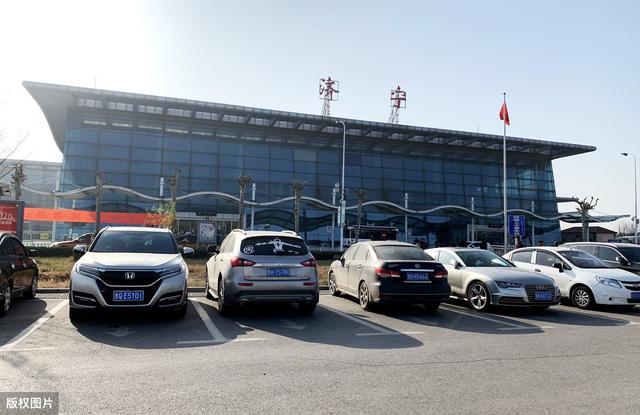 济宁机场明明在嘉祥县,为什么叫曲阜机场?