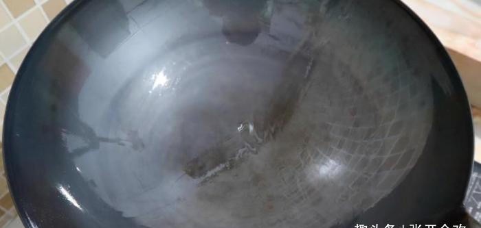 不粘锅哪种材质好一点 4038600747214cab917e1b5cccb93b46.jpeg